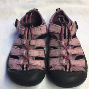 KEEN Hiking Shoes